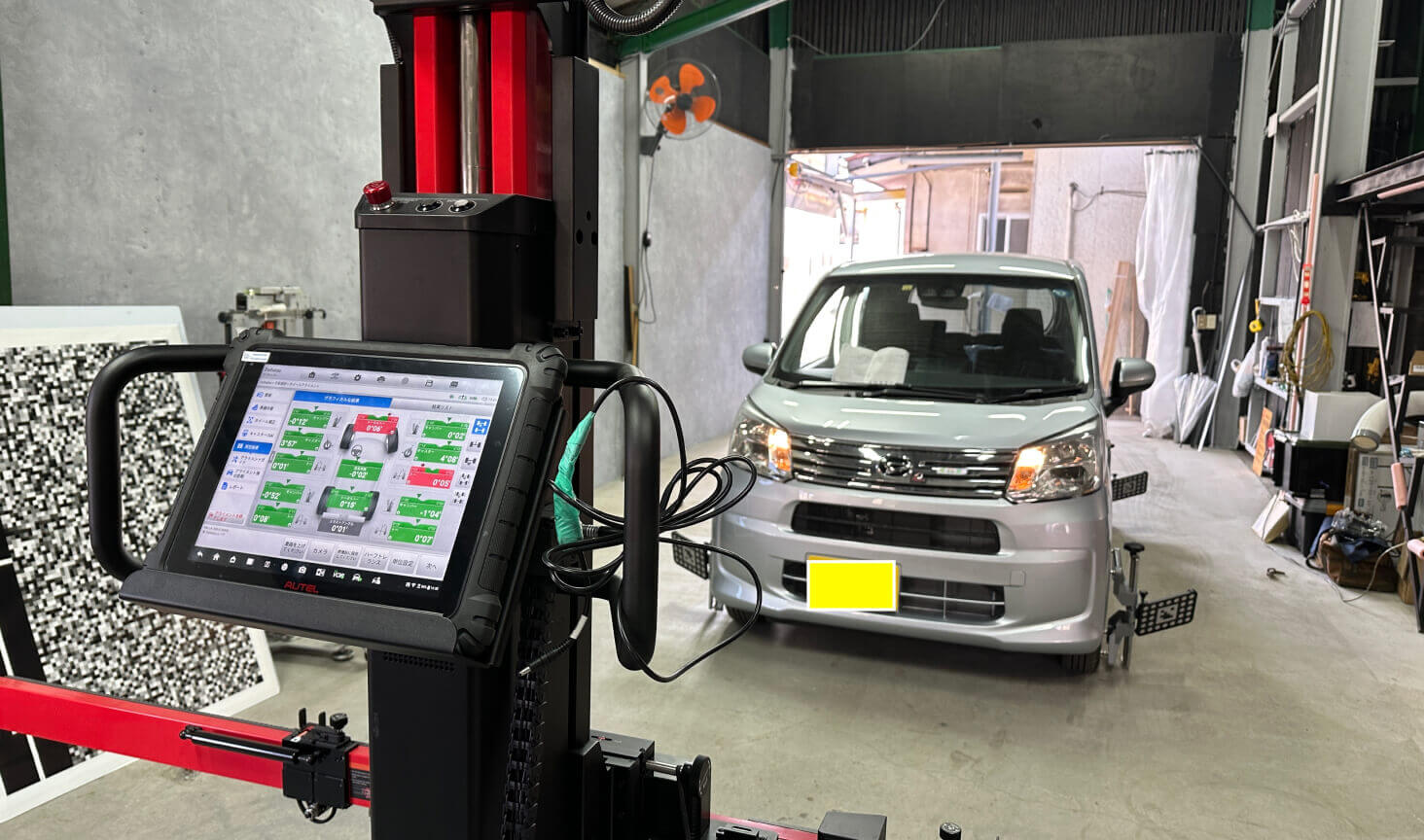 エーミング作業中